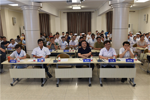 亚色视频
举行2019年新护士规范化培训开班仪式