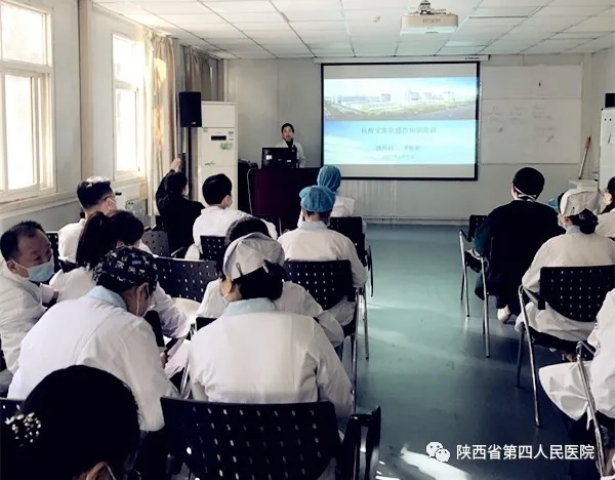 医院开展核酸检测应急采集队专题培训