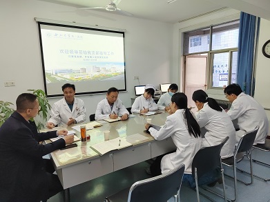 医院党委副书记潘君宇到联系基层党支部调研